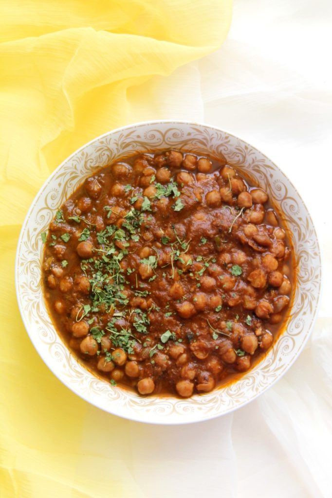 Chana Masala / Chole / Chickpeas Curry – Instant Pot | Living Smart And ...