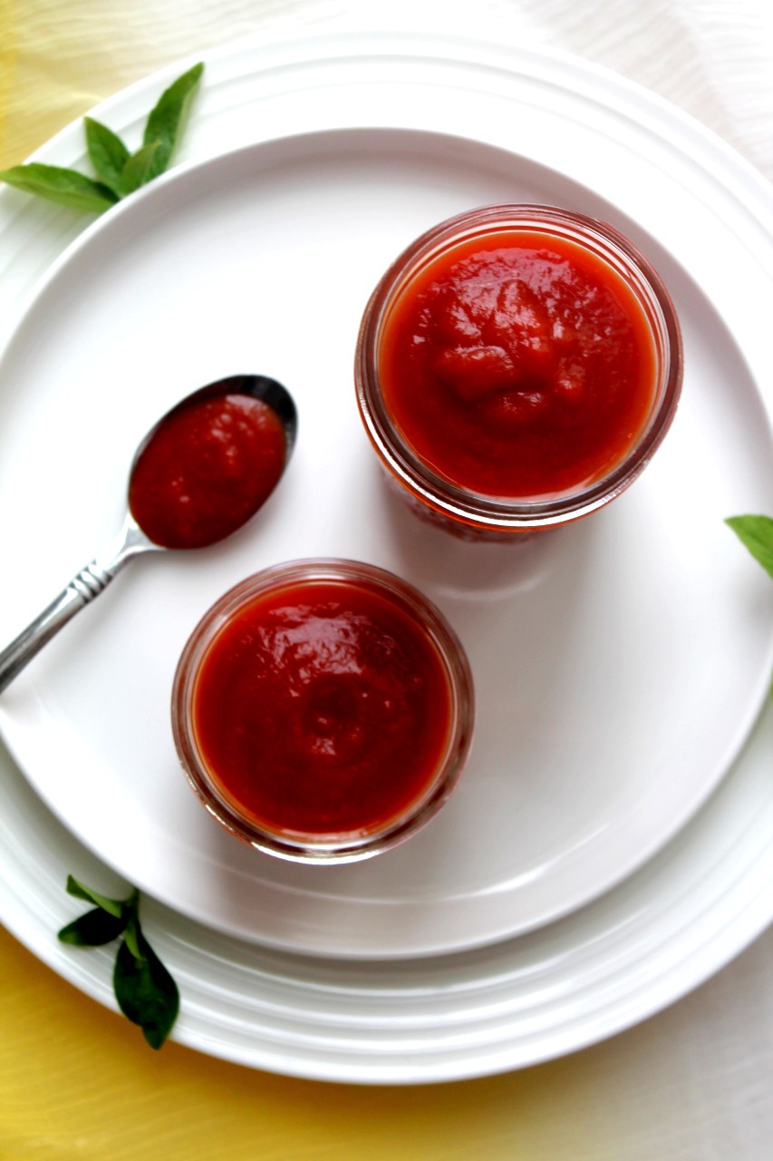 homemade-ketchup-with-fresh-tomatoes-living-smart-and-healthy